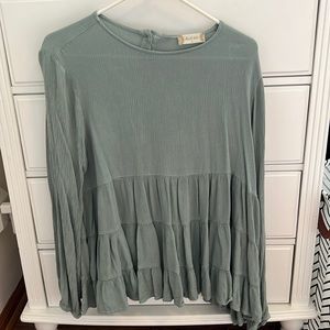 Altar’s State tiered top